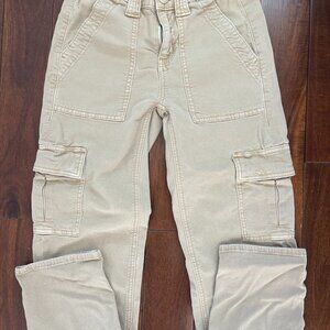 AMERICAN EAGLE CARGO PANTS in GREEN